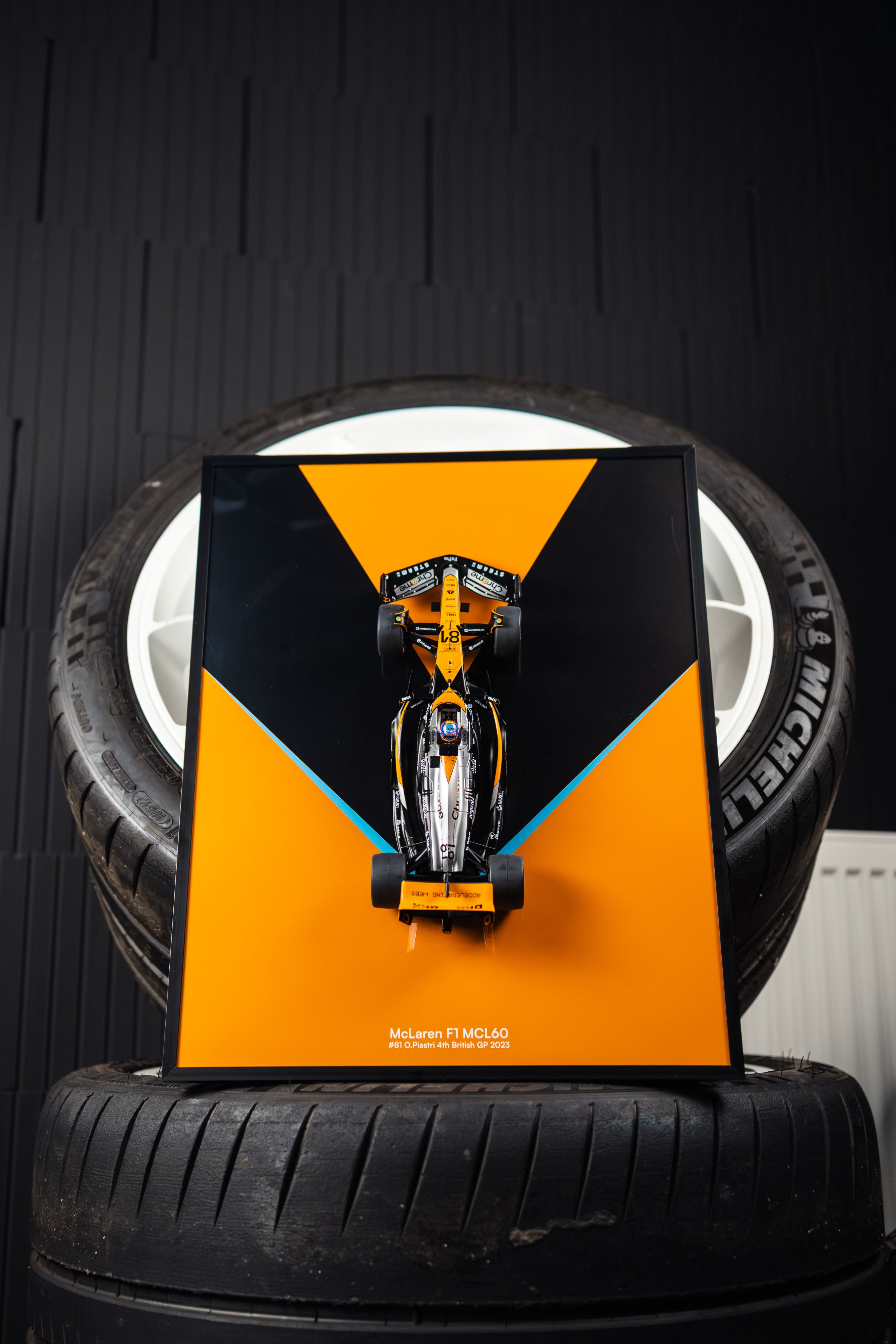 Obraz s modelem McLaren F1 MCL60 (50x40 cm)