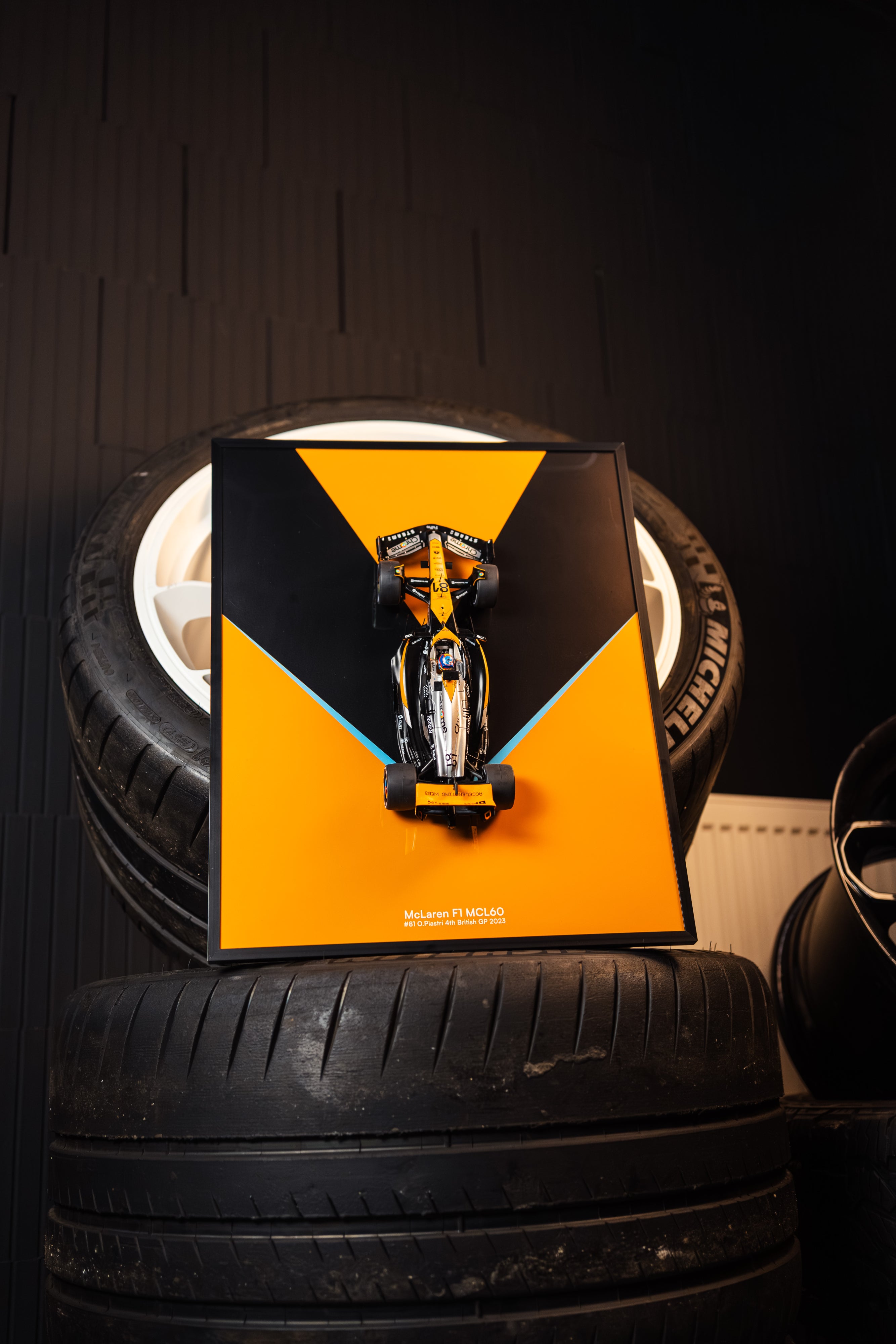 Obraz s modelem McLaren F1 MCL60 (50x40 cm)