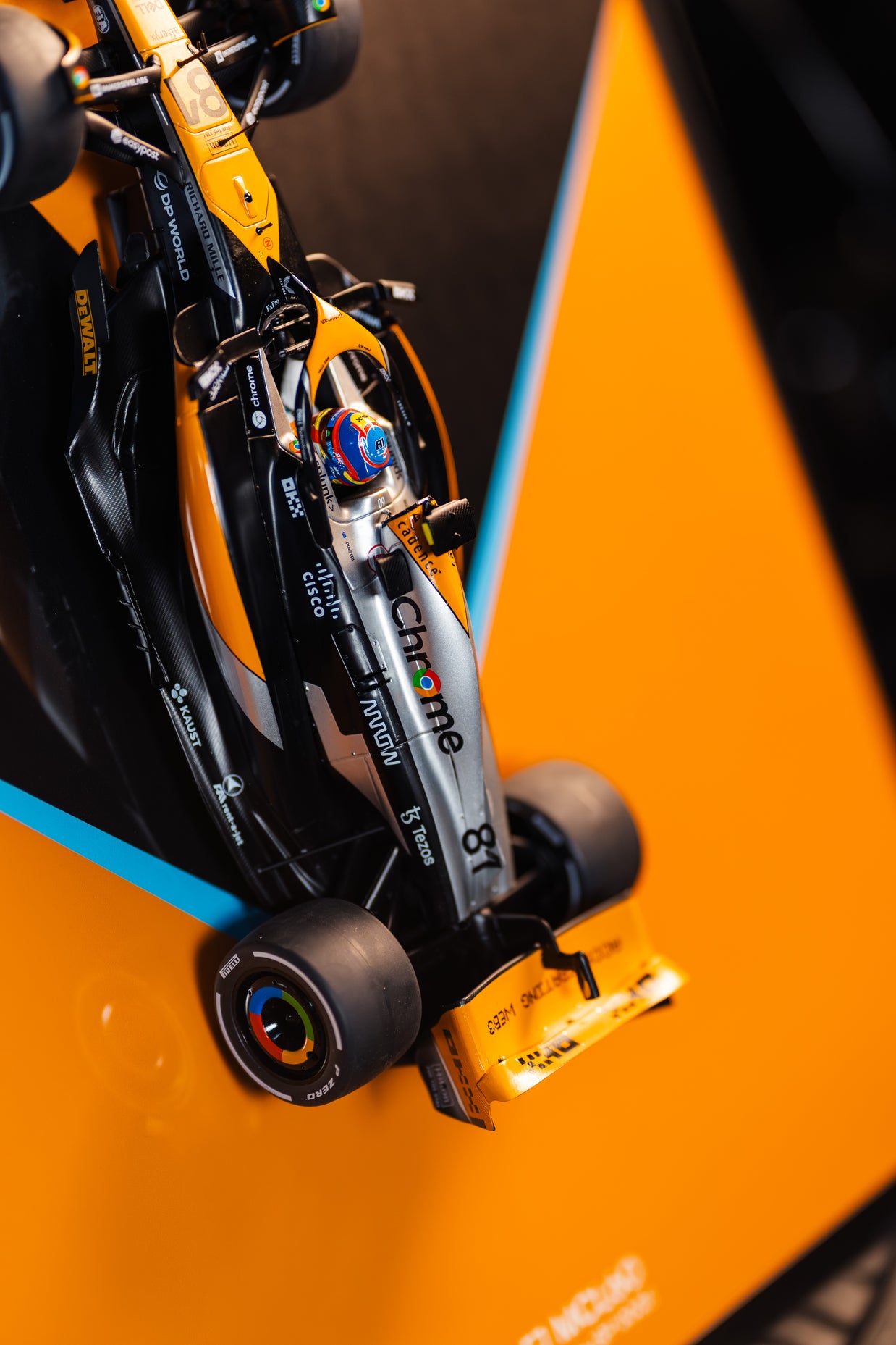 Obraz s modelem McLaren F1 MCL60 (50x40 cm)