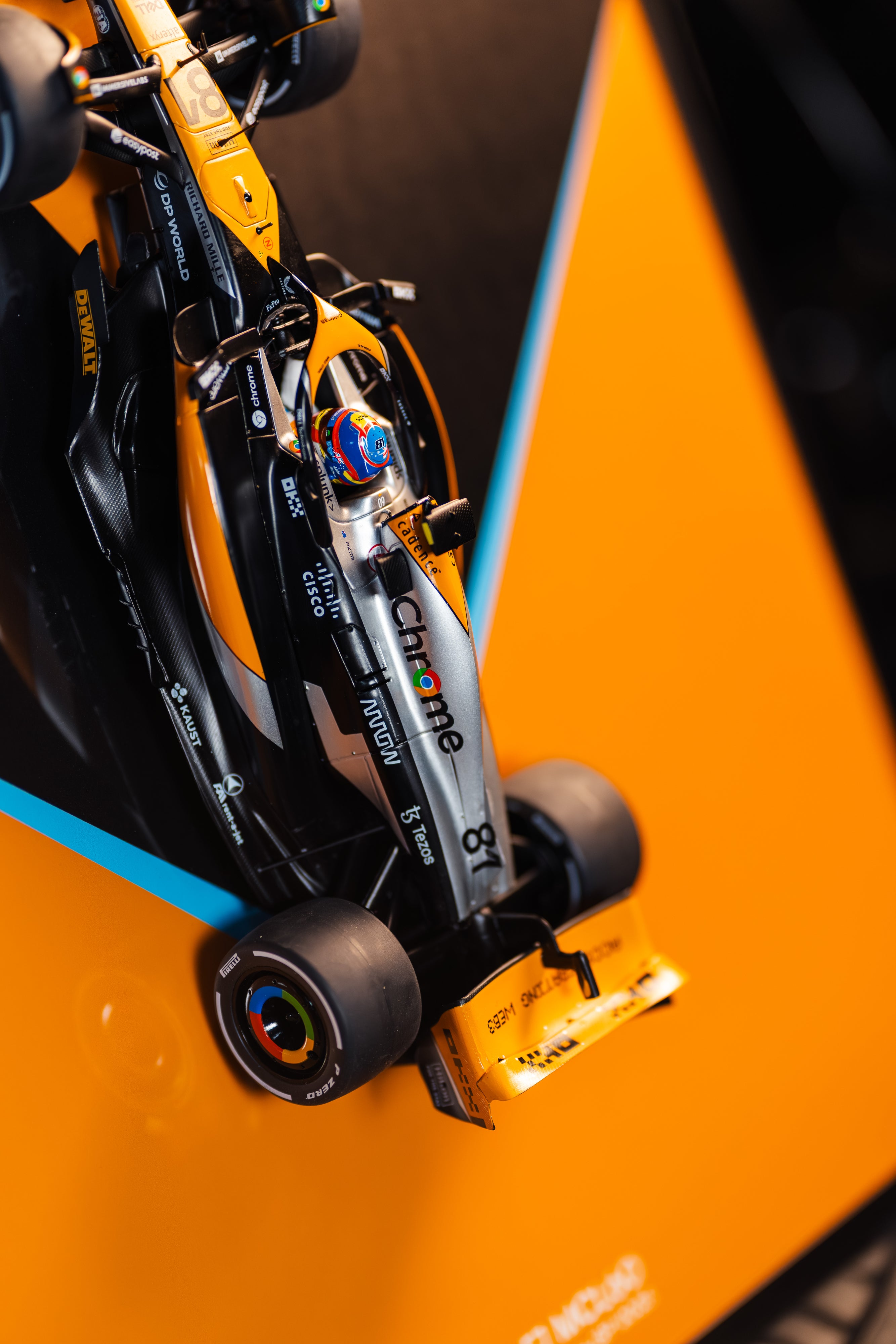 Obraz s modelem McLaren F1 MCL60 (50x40 cm)