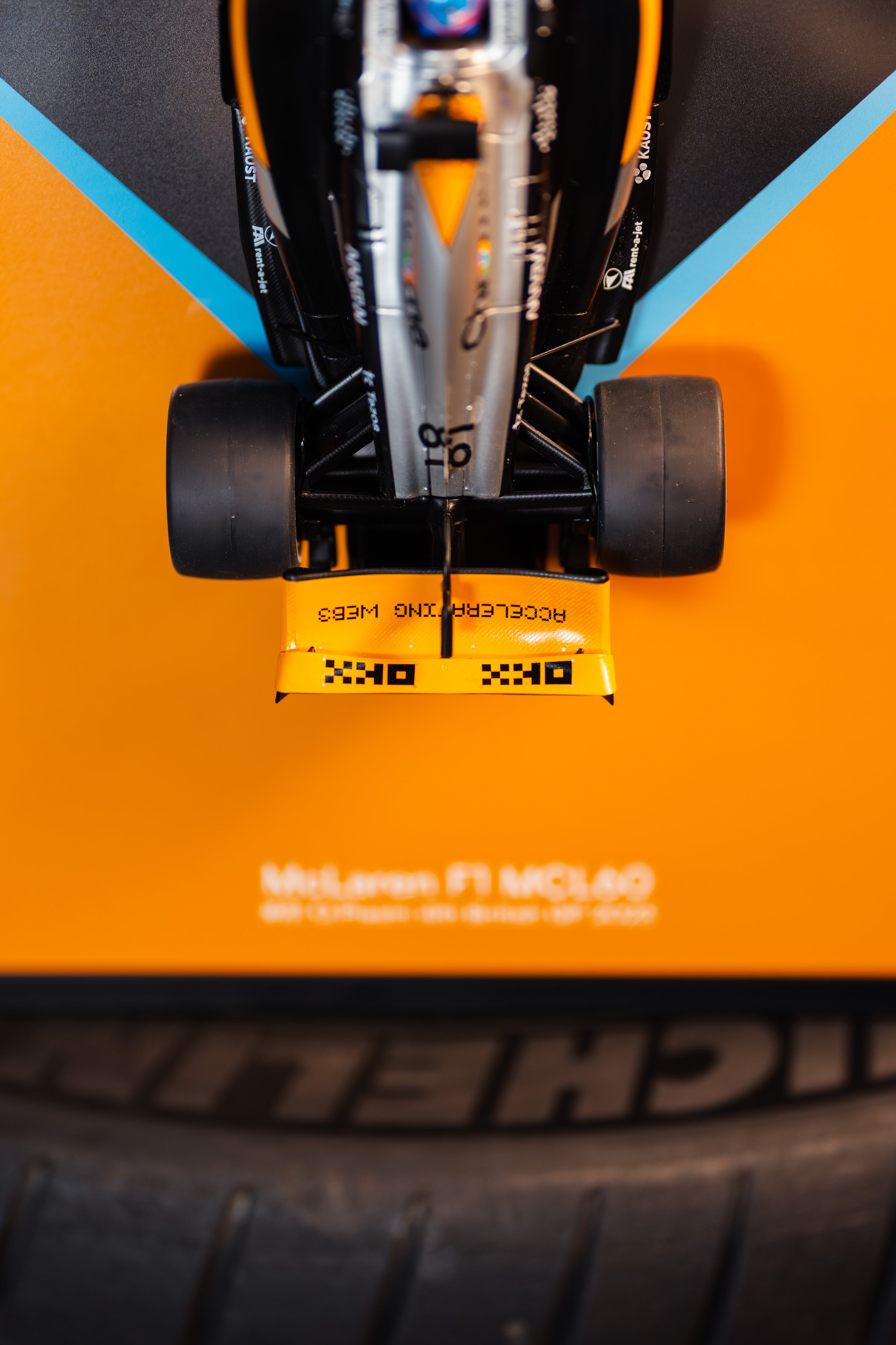 Obraz s modelem McLaren F1 MCL60 (50x40 cm)