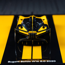 Obraz s modelem Bugatti Bolide W16 8.0 2020 (50x40 cm)