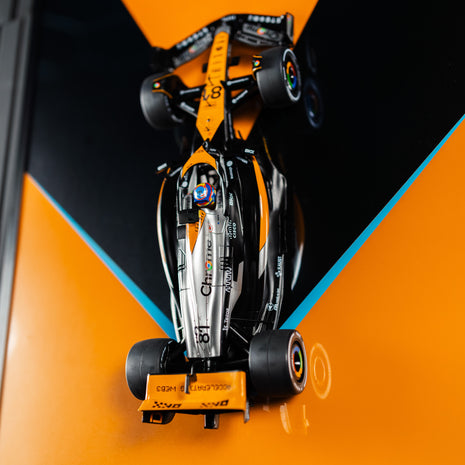 Obraz s modelem McLaren F1 MCL60 (50x40 cm)
