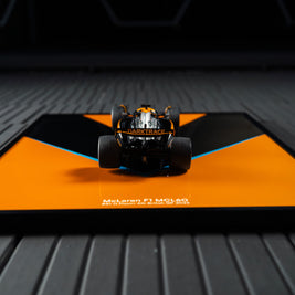 Obraz s modelem McLaren F1 MCL60 (50x40 cm)