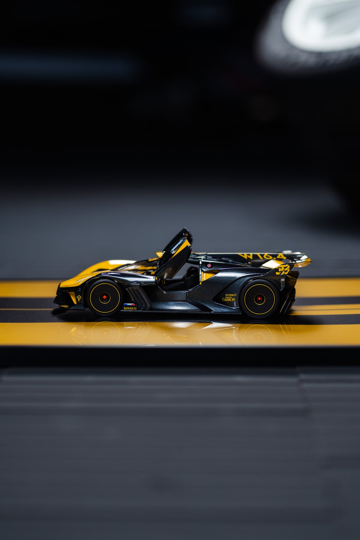 Obraz s modelem Bugatti Bolide W16 8.0 2020 (50x40 cm)