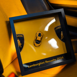 Obraz s modelem Lamborghini Revuelto 2024 (25x25 cm)