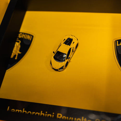 Obraz s modelem Lamborghini Revuelto 2024 (25x25 cm)