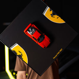 Obraz s modelem Ferrari F40 (50x50 cm)