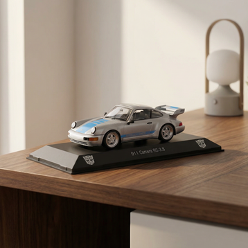 Sběratelský model Porsche 911 Carrera RS 3.8 „Mirage“