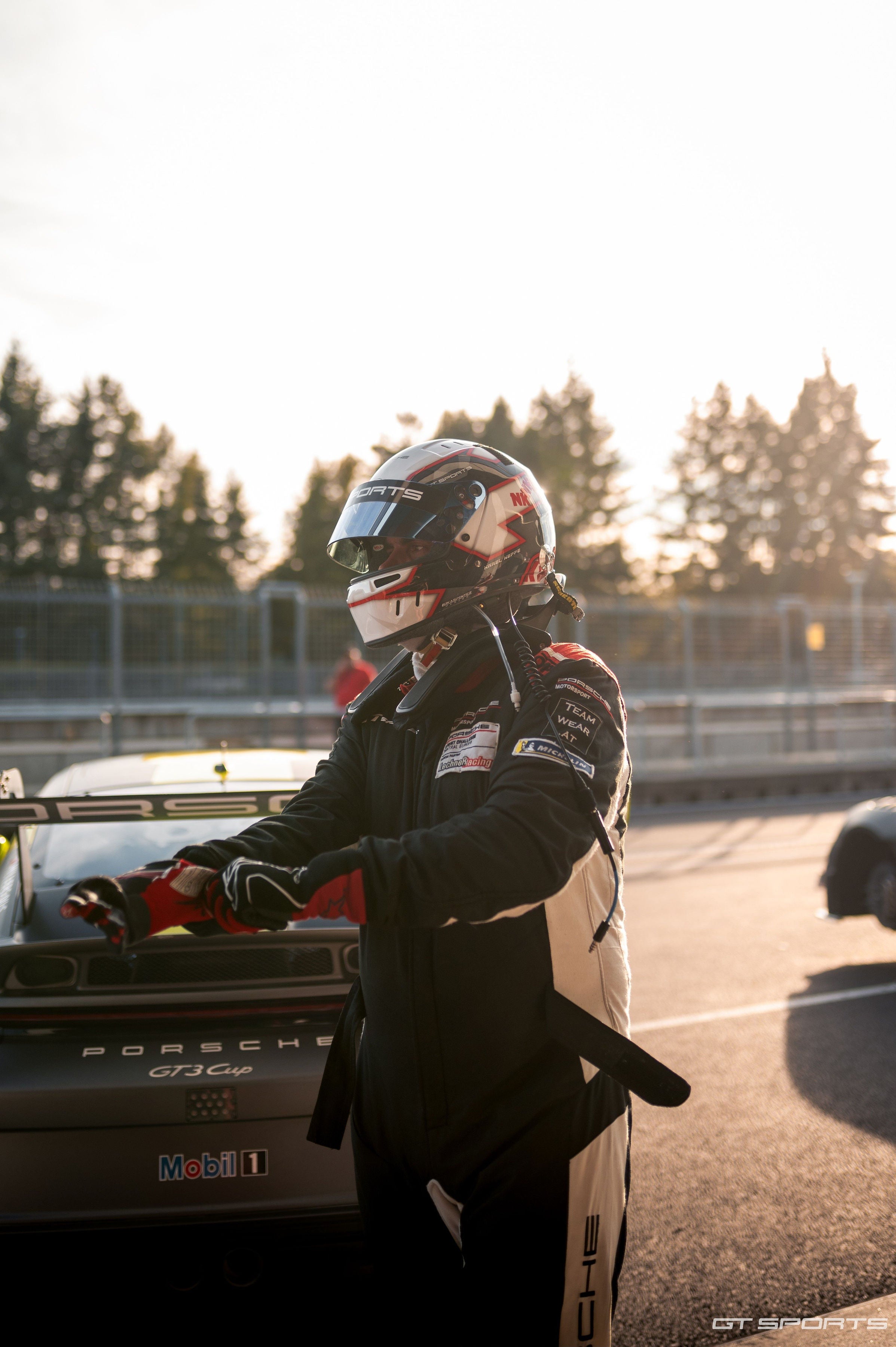 ŽIVOTNÍ ZÁŽITEK - Na den závodníkem v Porsche 911 GT3 CUP