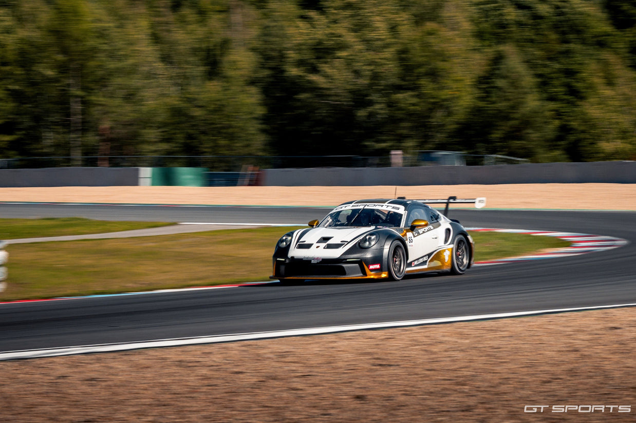 RACE TAXI - adrenalinové svezení v Porsche 911 GT3 CUP