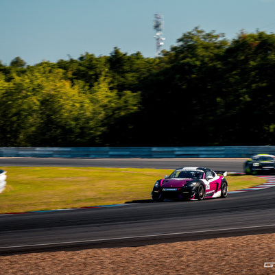 RACE TAXI - adrenalinové svezení v Porsche Cayman GT4 RS