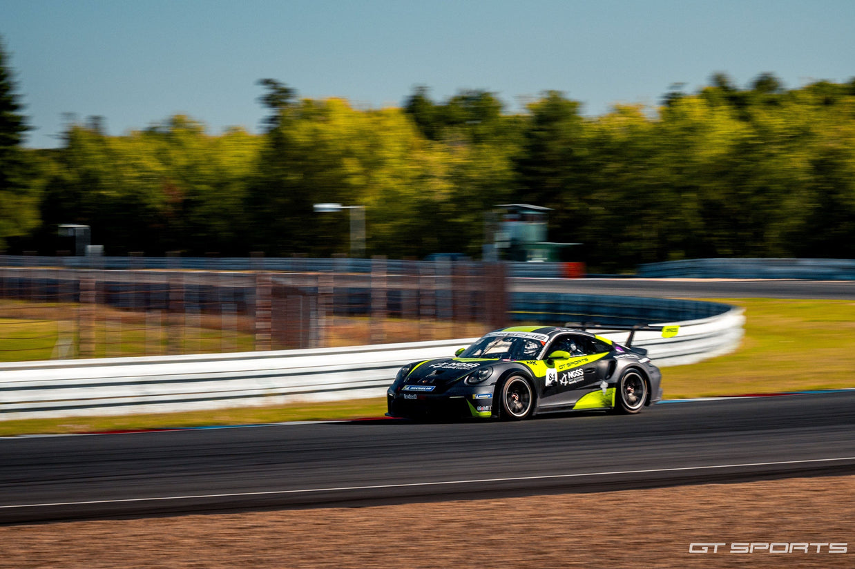 ŽIVOTNÍ ZÁŽITEK - Na den závodníkem v Porsche 911 GT3 CUP
