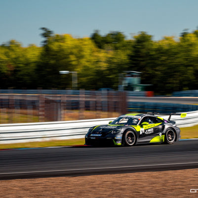 ŽIVOTNÍ ZÁŽITEK - Na den závodníkem v Porsche 911 GT3 CUP