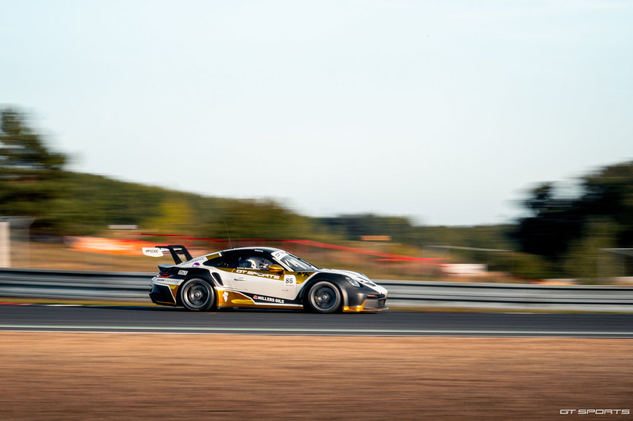 RACE TAXI - adrenalinové svezení v Porsche 911 GT3 CUP